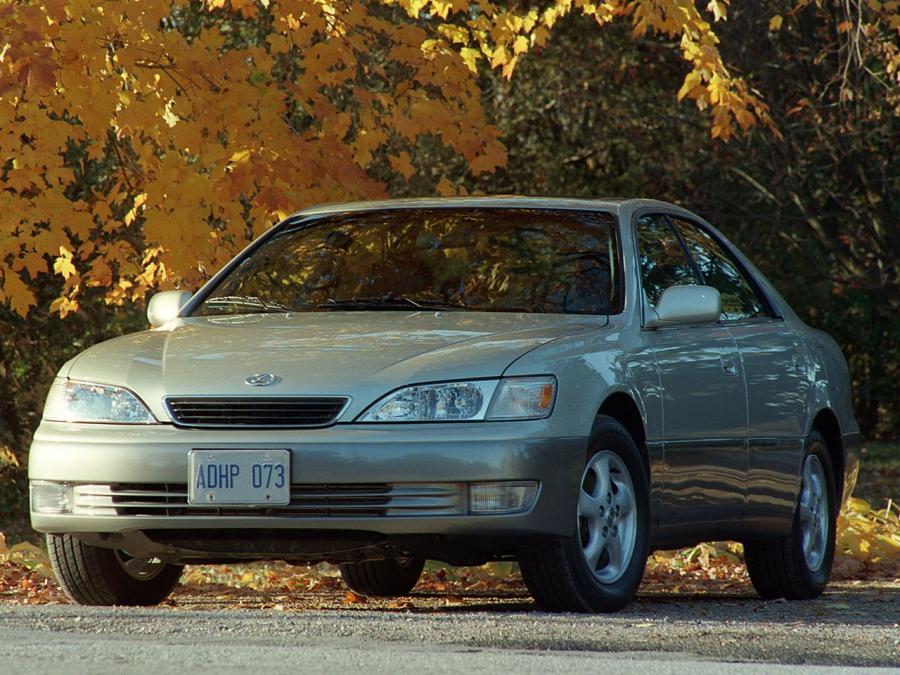  Lexus ES300 1997 года  (фото 13 из 16)